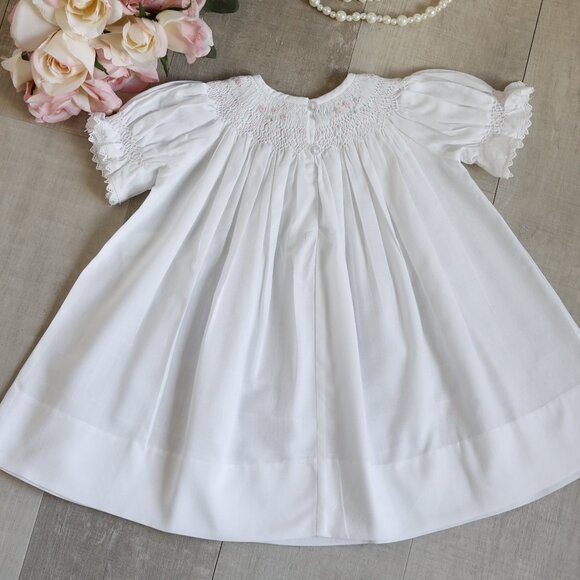 White Smocked Heirloom Bishop Dress Boutique 3-6 Months - Picture 6 of 6
